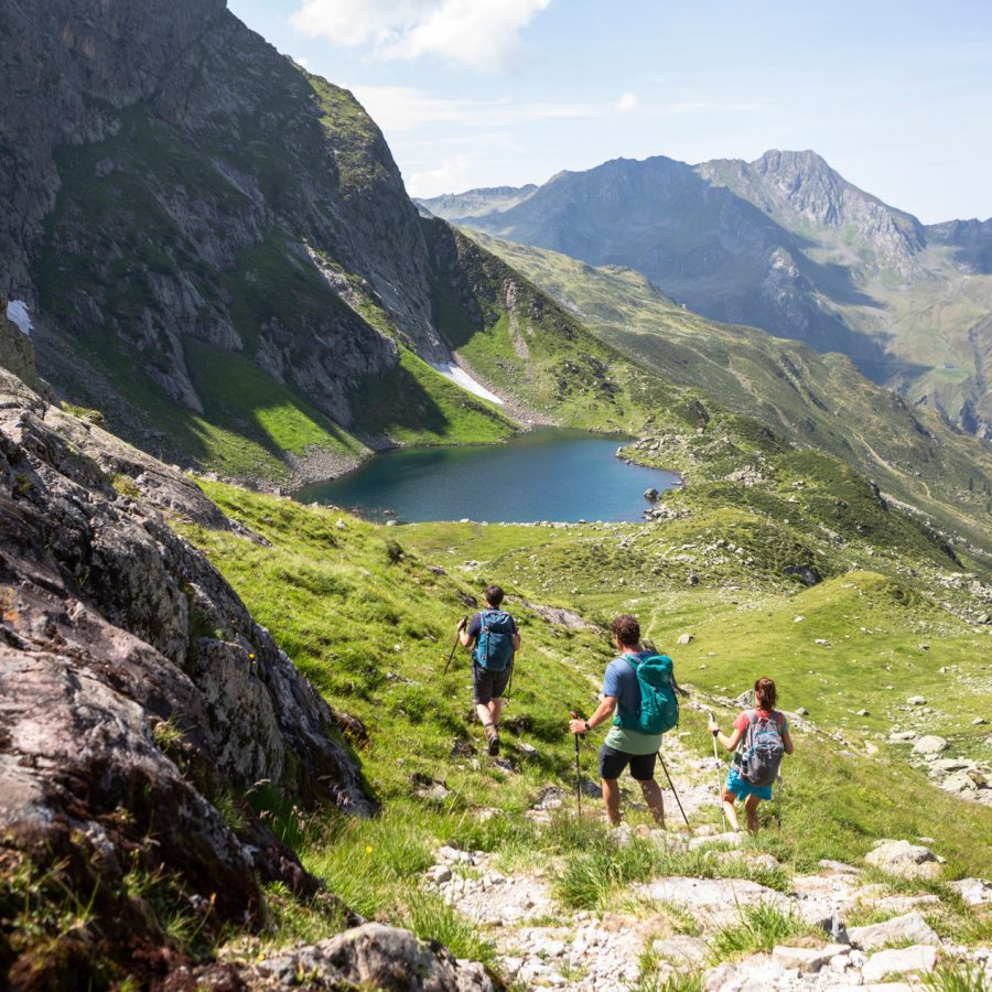 Stefan Kothner is a Photographer from Austria. He was photographing all over the world during his jorney with his wife travelling for four years around the world on a Tandembike.
The Federation of European Professional Photographers elected him for the "Sport Photographer of the Year 2017".
He is also a Qualified European Photographer in Reportage.